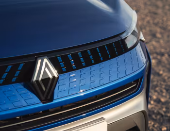 Renault Captur E-Tech full hybrid esprit Alpine [UK-spec] '2024–pr.