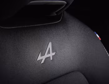 Interior Renault Captur E-Tech full hybrid esprit Alpine [Worldwide] '2024–pr.