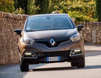 Renault Captur "Iconic" [Italy] '2015–16