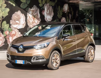 Renault Captur "Iconic" [Italy] '2015–16