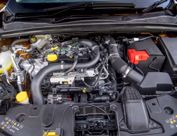 Під капотом Renault Captur Iconic [UK-spec] '2019–24