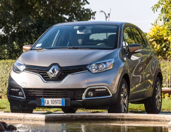 Renault Captur "Iconic" [Italy] '2015–16