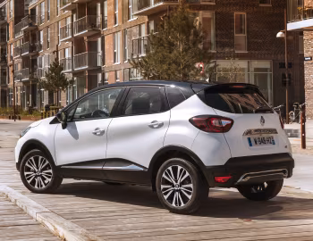 Renault Captur Initiale Paris [Worldwide] '2017–19