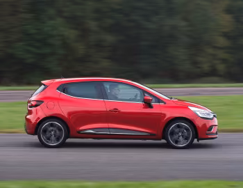 Renault Clio [UK-spec] '2016–19