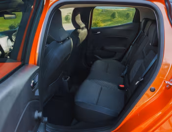 Интерьер Renault Clio [UK-spec] '2019–23