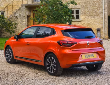 Renault Clio [UK-spec] '2019–23