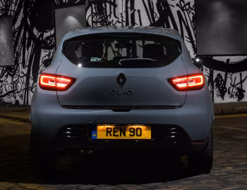 Renault Clio "Urban" [UK-spec] '2018