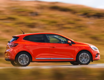 Renault Clio [UK-spec] '2019–23