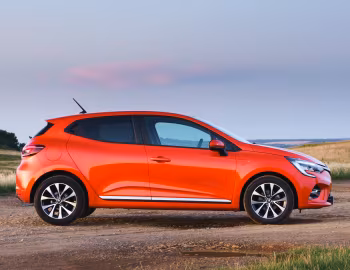 Renault Clio [UK-spec] '2019–23