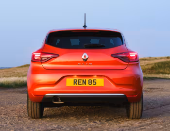 Renault Clio [UK-spec] '2019–23