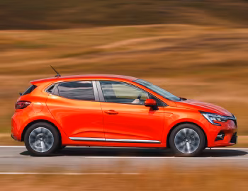 Renault Clio [UK-spec] '2019–23