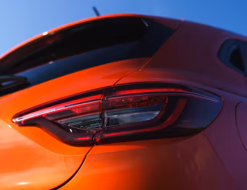 Renault Clio [UK-spec] '2019–23