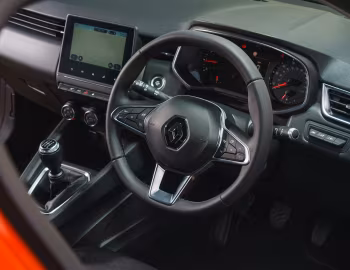 Интерьер Renault Clio [UK-spec] '2019–23