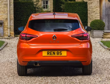 Renault Clio [UK-spec] '2019–23