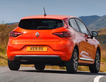 Renault Clio [UK-spec] '2019–23