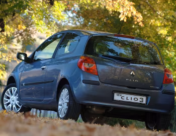 Renault Clio 3-door [South Africa] '2006–09