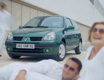Renault Clio 3-door [Worldwide] '2001–03