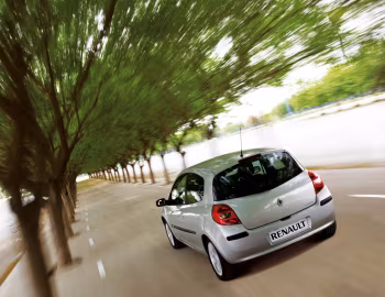 Renault Clio 3-door [Worldwide] '2005–09