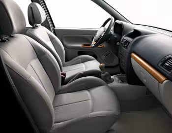 Interior Renault Clio 5-door [Worldwide] '2001–03
