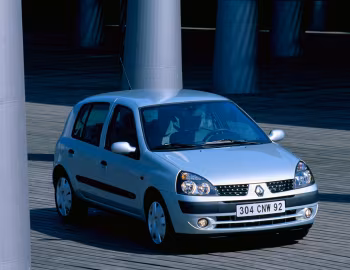 Renault Clio 5-door [Worldwide] '2001–03