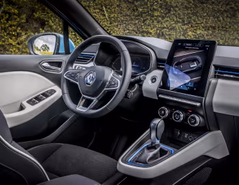 Интерьер Renault Clio E-TECH [Worldwide] '2020–23