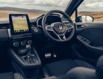 Интерьер Renault Clio E-Tech full hybid esprit Alpine [UK-spec] '2023–н.в.