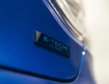 Renault Clio E-Tech full hybid esprit Alpine [UK-spec] '2023–pr.