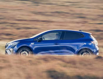 Renault Clio E-Tech full hybid esprit Alpine [UK-spec] '2023–н.в.