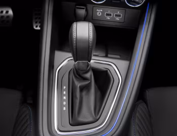 Interior Renault Clio E-Tech full hybid esprit Alpine [Worldwide] '2023–pr.