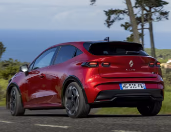 Renault Clio full hybrid E-Tech techno [Worldwide] '2025–pr.