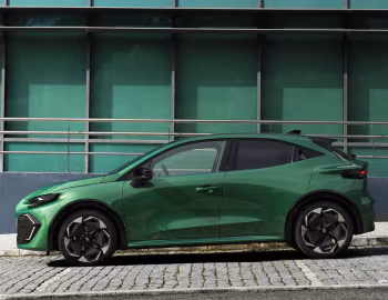 Renault Clio full hybrid E-Tech techno [Worldwide] '2025–pr.