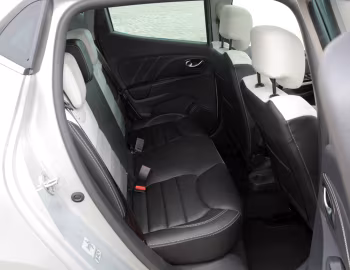 Інтэр'ер Renault Clio Initiale Paris '2014–16