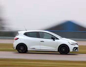 Renault Clio R.S. 220 Trophy [Worldwide] '2016–19