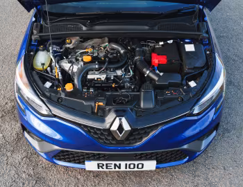 Sous la capuche Renault Clio R.S. Line [UK-spec] '2019–23