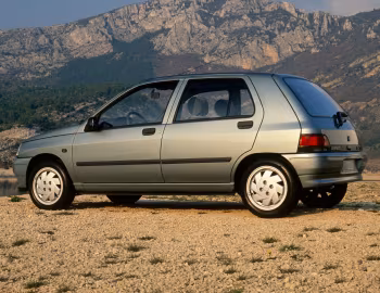 Renault Clio RT 5-door [Worldwide] '1990–94