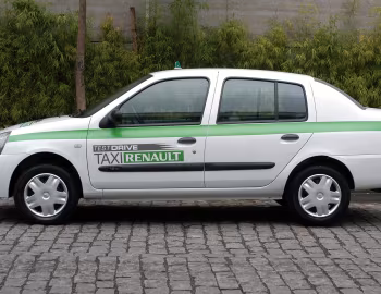 Renault Clio Sedan Taxi [Latam] '2006–08