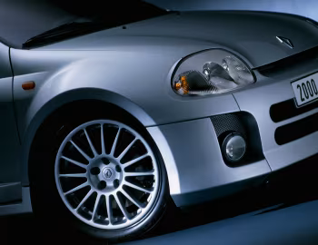 Renault Clio V6 [Worldwide] '11.2000–06.2003