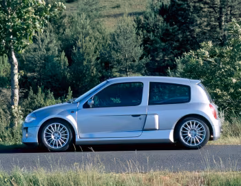 Renault Clio V6 [Worldwide] '11.2000–06.2003