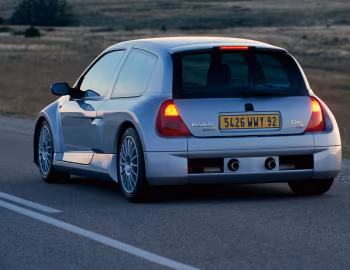 Renault Clio V6 [Worldwide] '11.2000–06.2003