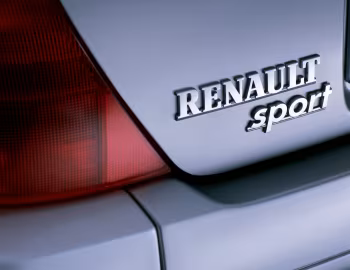 Renault Clio V6 [Worldwide] '11.2000–06.2003