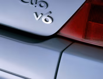 Renault Clio V6 [Worldwide] '11.2000–06.2003