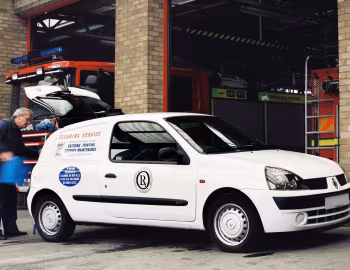 Renault Clio Van [UK-spec] '2001–05