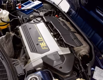 Пад капотам Renault Clio "Williams 2" [UK-spec] '1994–95