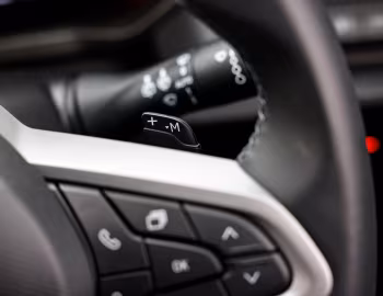 Interior Renault Duster [Australia] '2025–pr.