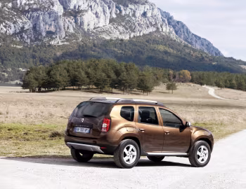 Renault Duster [Worldwide] '06.2010–14