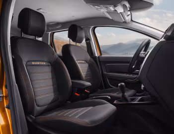 Інтэр'ер Renault Duster "Edition One" [CIS] '2021