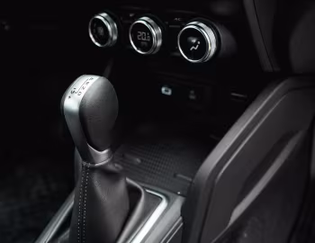 Interior Renault Duster Iconic [Latam] '2024–pr.