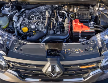 Under The Hood Renault Duster Iconic Plus "Outsider Pack" [Latam] '2024–pr.