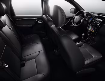 Interior Renault Duster Oroch Dynamique 2.0 '2015–20