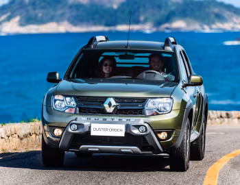 Renault Duster Oroch Dynamique 2.0 '2015–20